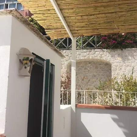 Holiday home Casetta Sopramonte Capri
